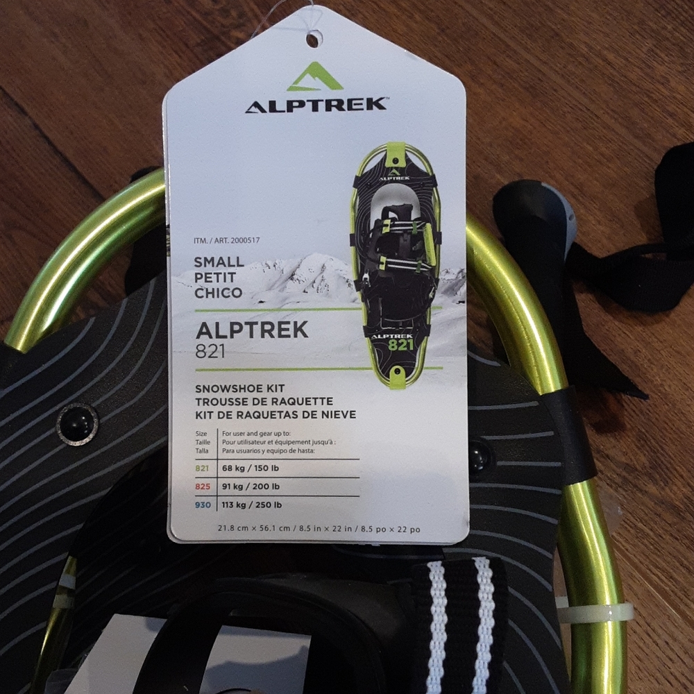 Alptrek snowshoe kit 821 (snowshoes,poles,bag) NEW